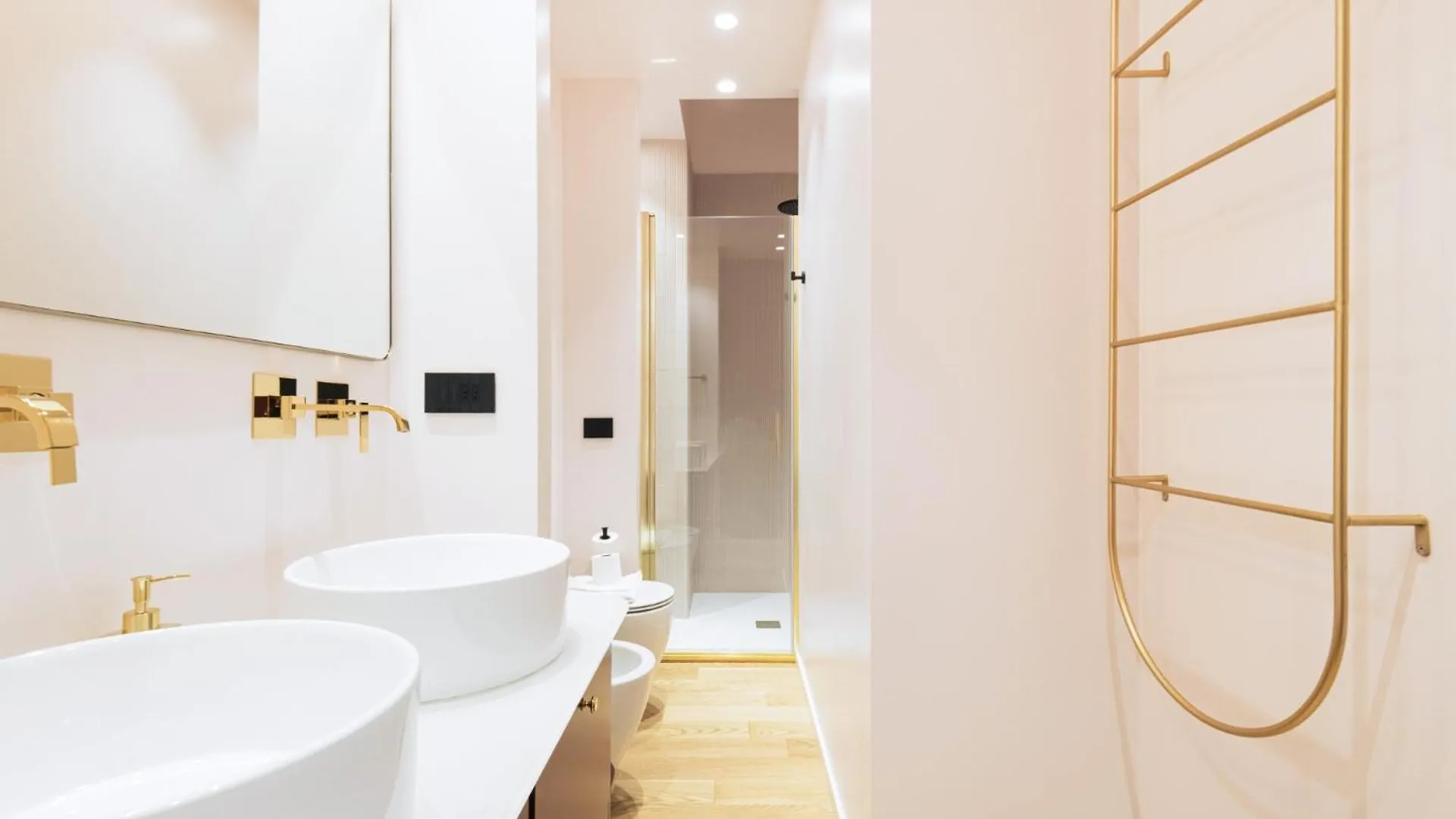 Easylife - Raffinato Appartamento In Sant'Ambrogio ميلان 0*,