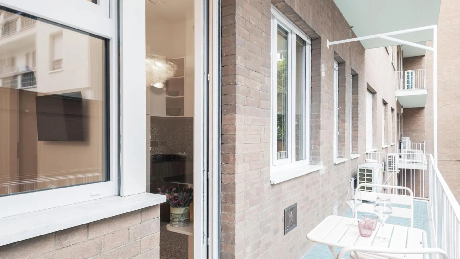 Easylife - Raffinato Appartamento In Sant'Ambrogio Milano 0*,